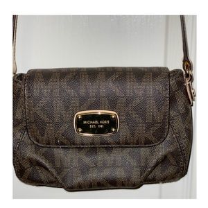 Michael Kors Crossbody